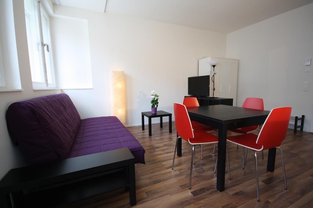 Hitrental Badenerstrasse Apartments Цюрих Стая снимка